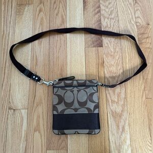 Coach swingpack crossbody bag